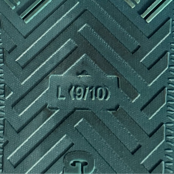 Cozy Women's Wicked Pink and Teal Slippers - Picture 7 of 7